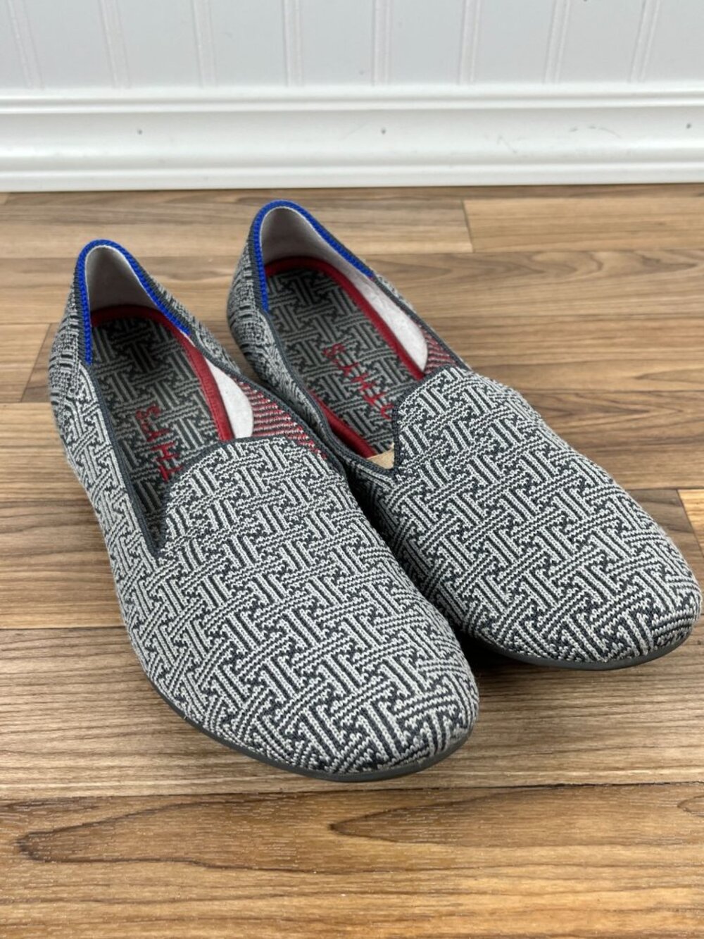 Rothy’s Retired Charcoal Gray Grid Pattern Loafer Flats Size 10 - Picture 3 of 10